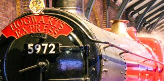 Geeking Out at the Harry Potter Studio Tour in London harry-potter-studio-tour-london-hogwarts-express