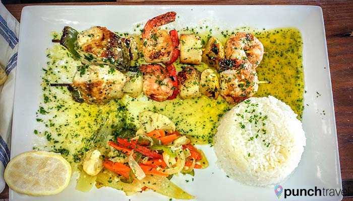 laylas-restaurant-saint-martin-seafood-brochette