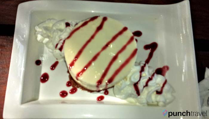 laylas-restaurant-saint-martin-cheesecake