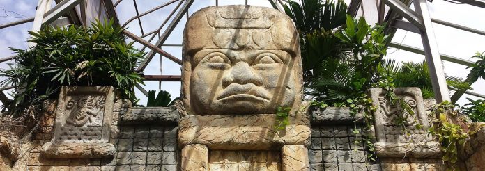 nevis-wide nevis-garden-statue