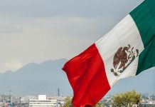 9 Things Everyone Must Know Before Going to Mexico City mexico-flag