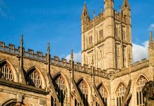 5 Can’t Miss Castles in England england-castle