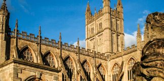 5 Can’t Miss Castles in England england-castle