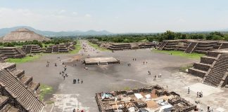 Comment se rendre aux pyramides de Teotihuacan en bus teotihuacan-pyramids-bus