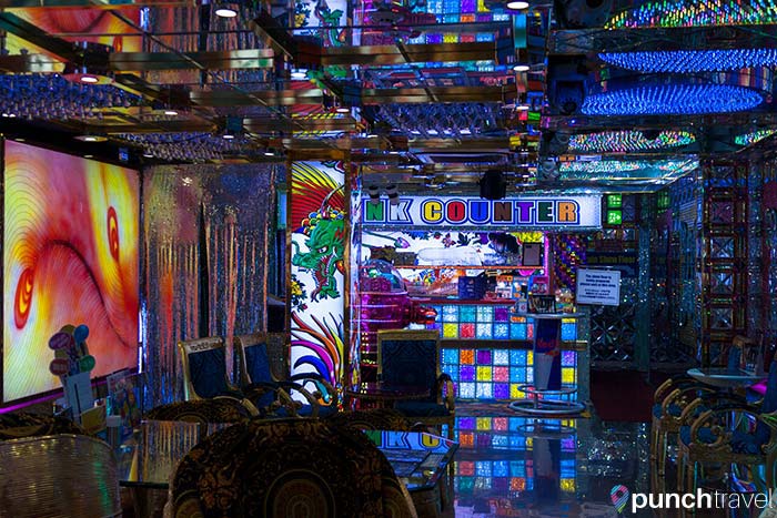 robot_restaurant_tokyo-14