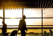 How to Survive a Long Layover surviving_long_layovers-ntop