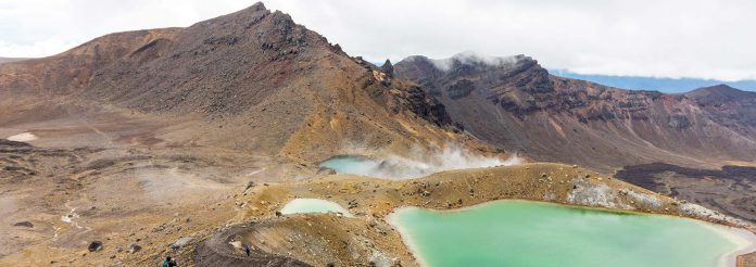 tongariro_new_zealand-top tongariro_new_zealand-top